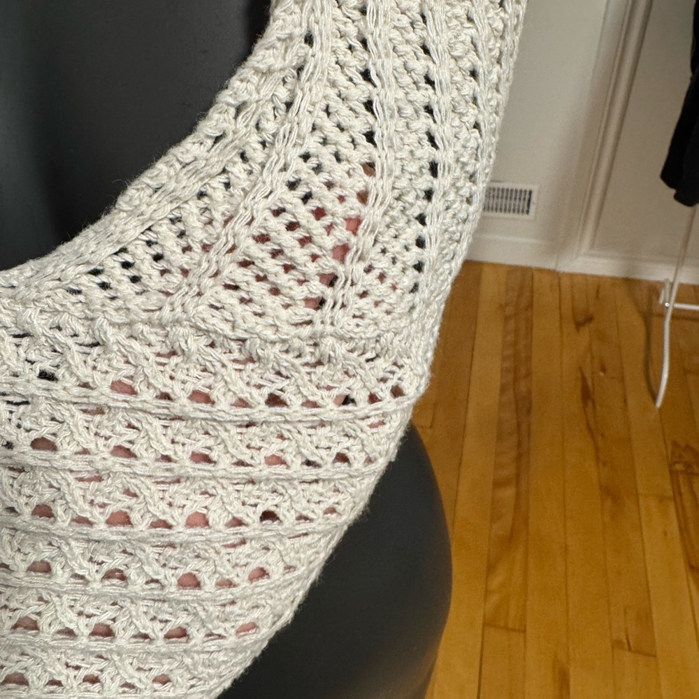 Halter Knit Top - Picture 2 of 5